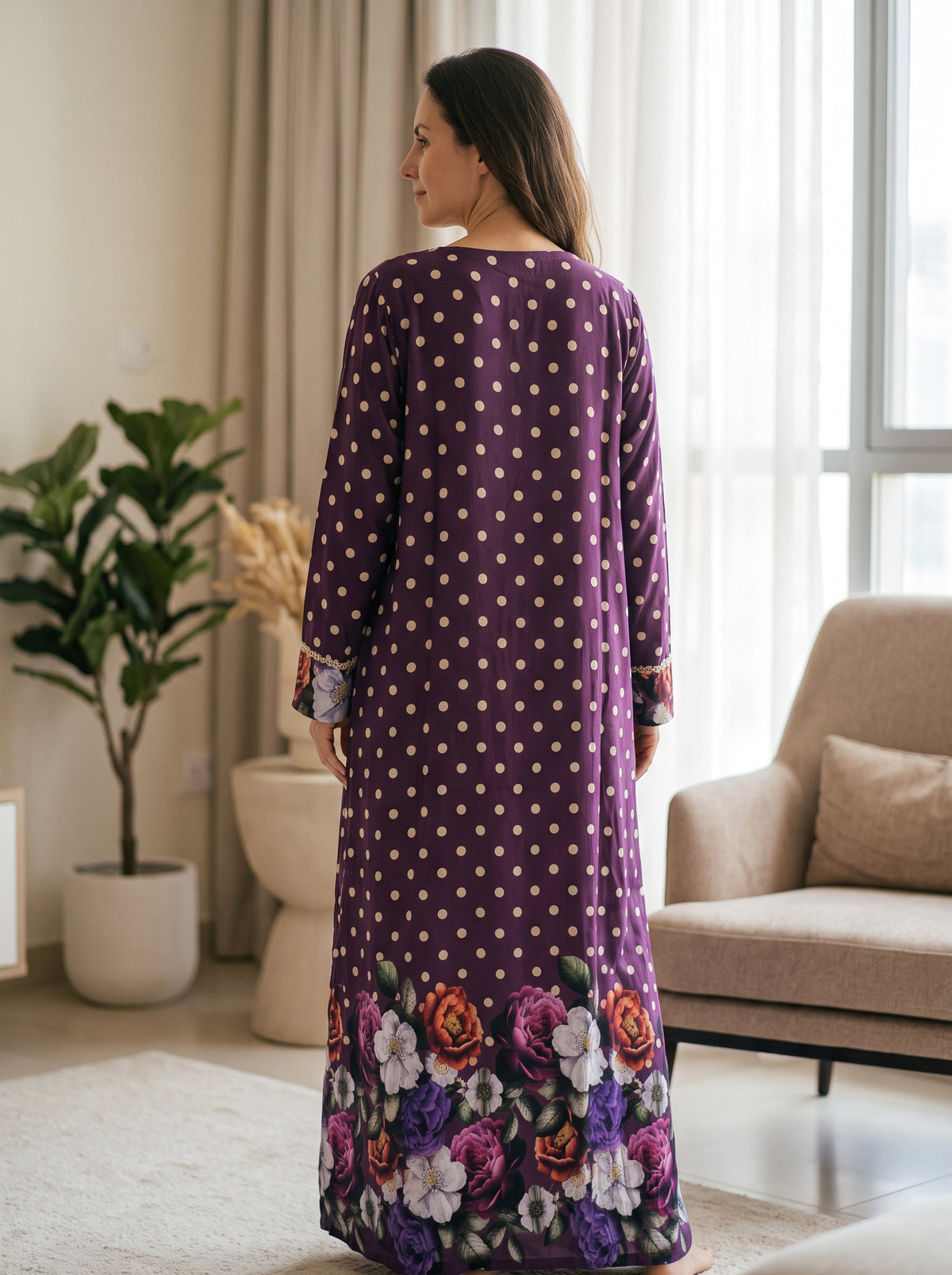 Long and comfortable women's long-sleeve viscose dress   